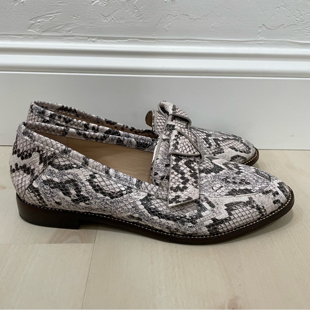 Antonio Melani Women's 8 Darleane Snake Print Leather Knotted Bow Loafers - Picture 2 of 12